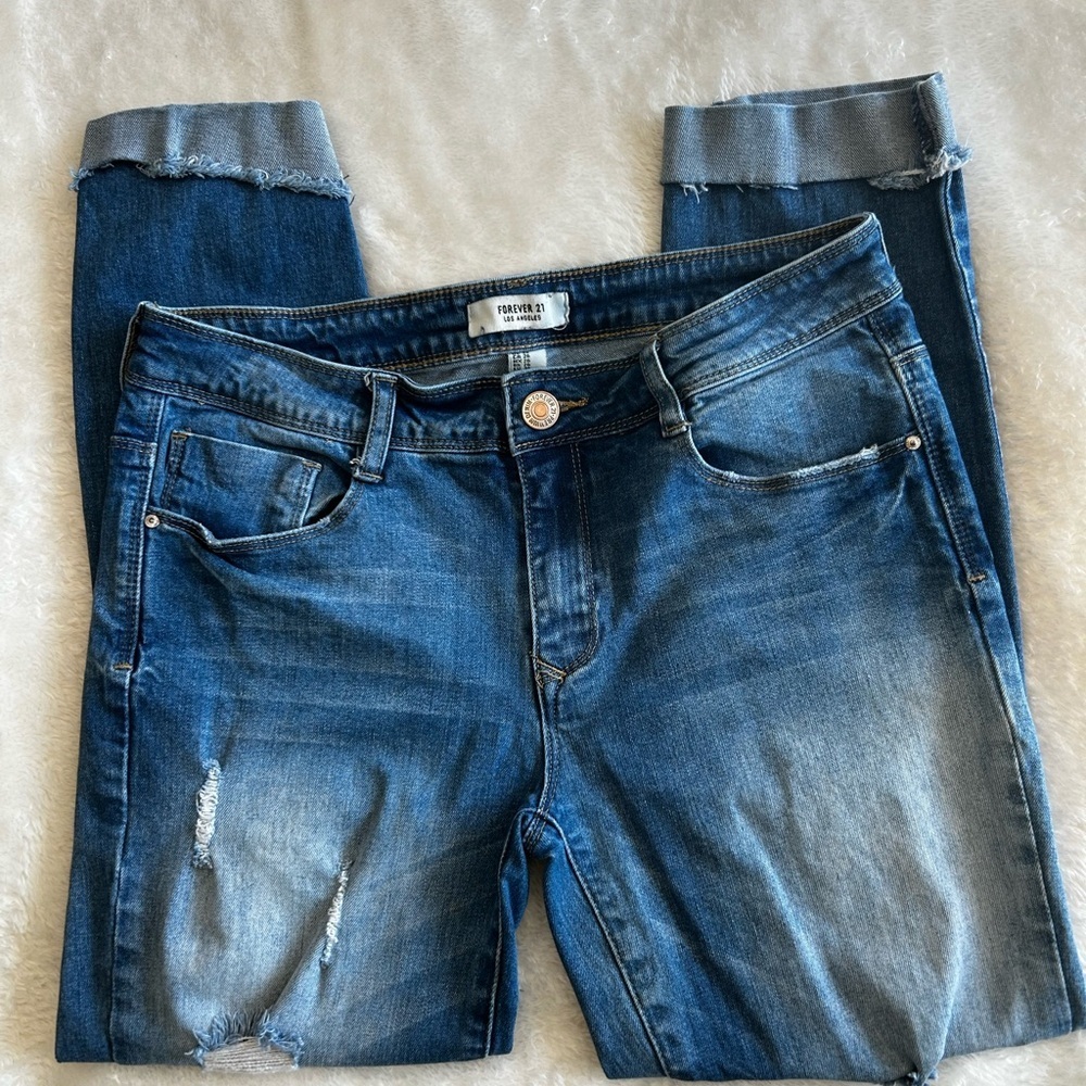 Forever 21 Medium Wash Distressed Jeans | Size 26